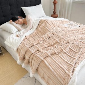 Shop premium 100% cotton bedding essentials including duvets, pillows, towels, pajamas, and more. Experience comfort, luxury, and timeless style with Ada Bellas Beddings.